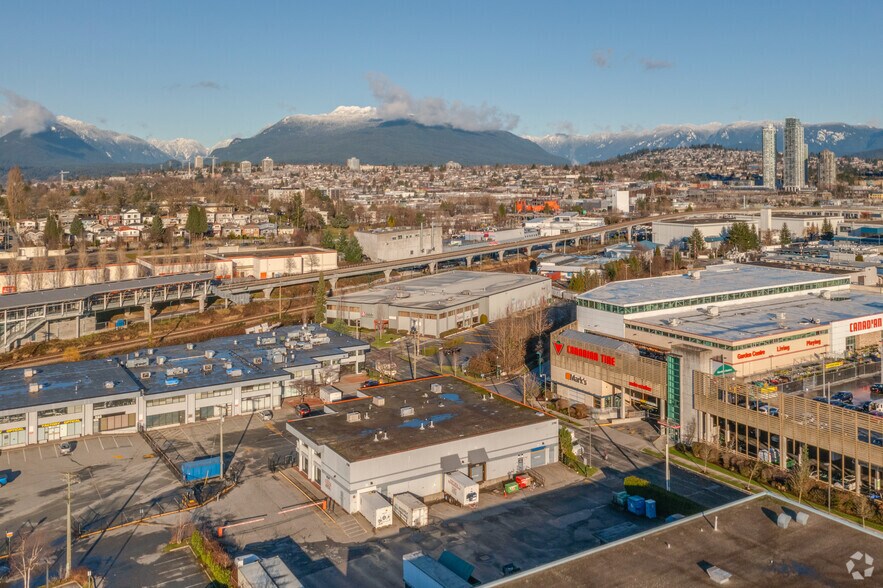 More Photos Of 2770 Bentall St, Vancouver Warehouse For Lease