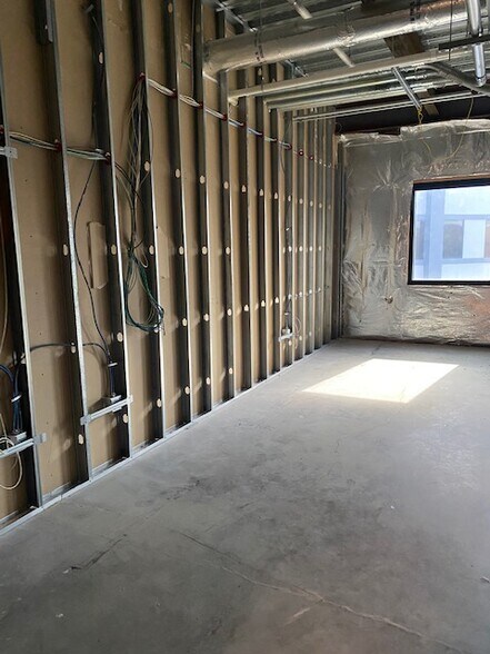 More Photos Of 115 Technology Dr, Trumbull Medical For Sale