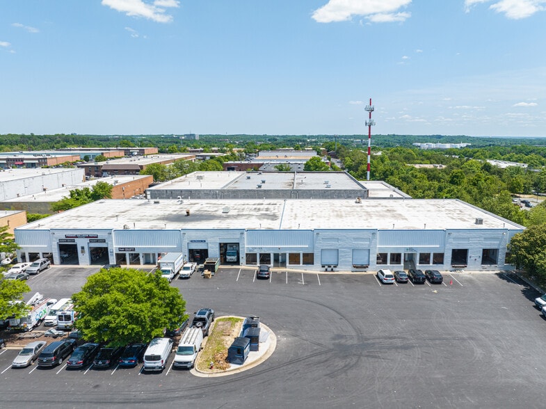 More Photos Of 7715 Fullerton Rd, Springfield Warehouse For Lease