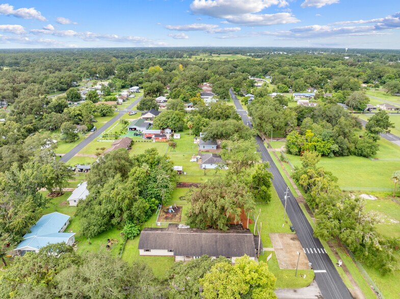 More Photos Of 102 S Highland St, Bushnell Daycare Center For Sale