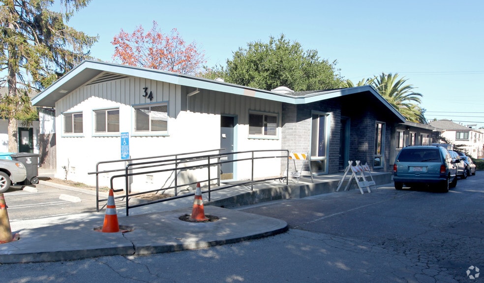 Primary Photo Of 34 N San Mateo Dr, San Mateo Medical For Lease