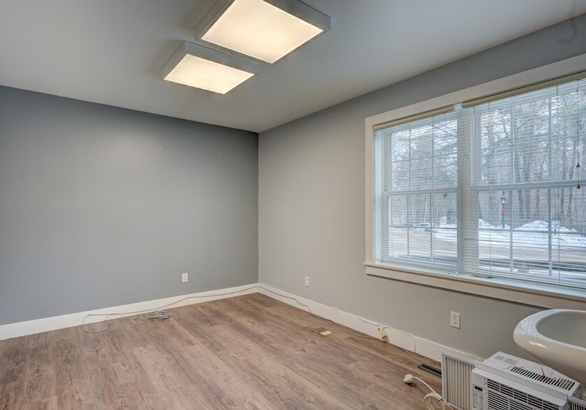 More Photos Of 2977 White Mountain Hwy, North Conway Office For Lease