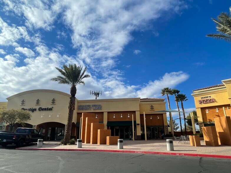 More Photos Of 1450 W Horizon Ridge Pky, Henderson Unknown For Lease