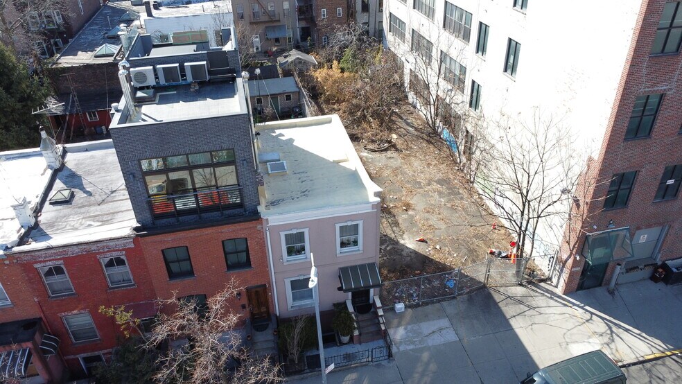 More Photos Of 92-94 N 9th St, Brooklyn Land For Sale