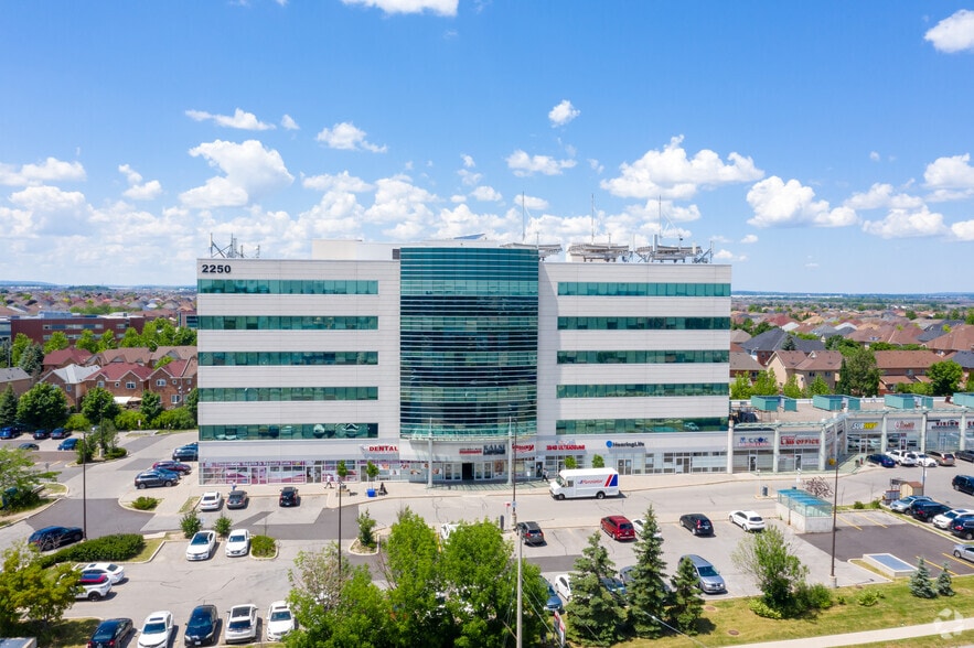 More Photos Of 2250 Bovaird Dr E, Brampton Office For Sale