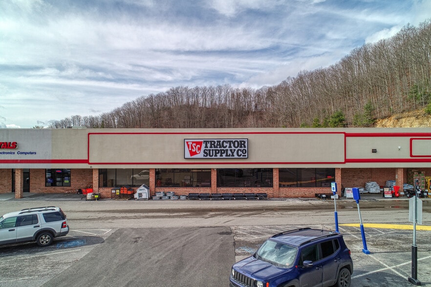 More Photos Of 181 Plaza Rd, Wise General Retail For Sale