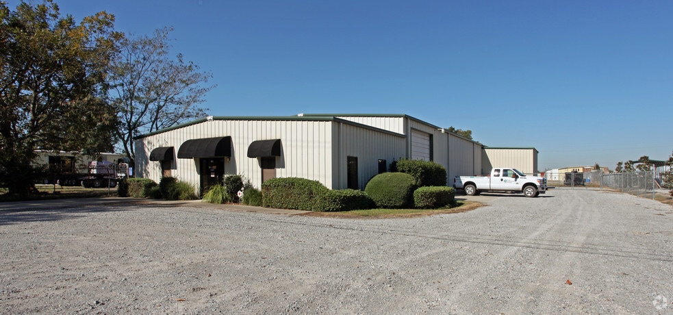 Primary Photo Of 231 Tubing Rd, Broussard Warehouse For Lease