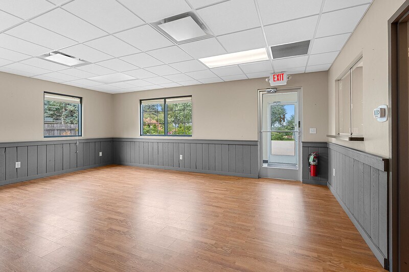 More Photos Of N5367 Mayflower Rd, Shiocton Office For Sale