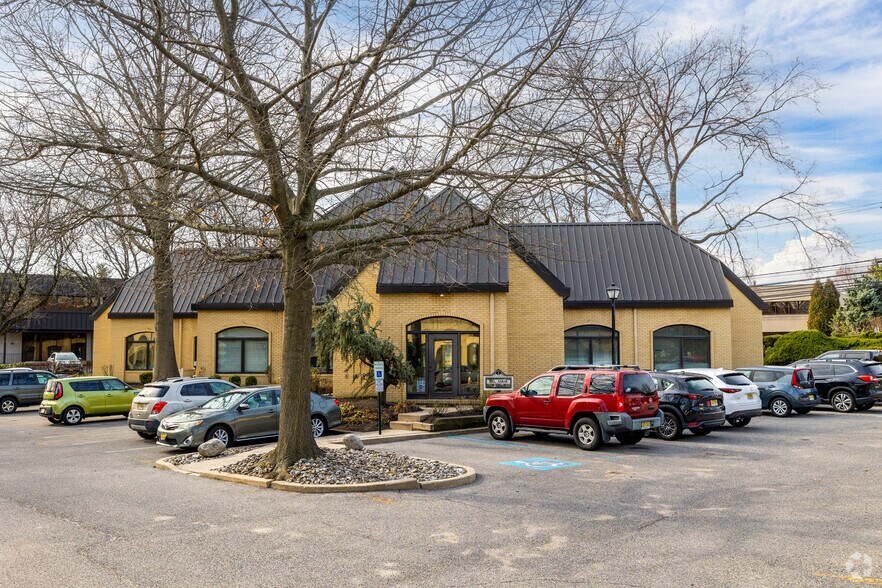 Primary Photo Of 509 S Lenola Rd, Moorestown Medical For Sale