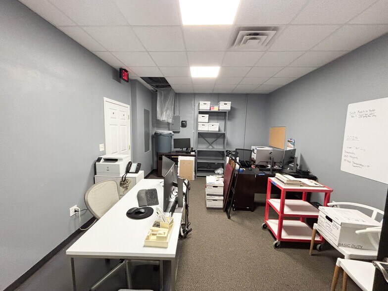 More Photos Of 431 S Jefferson Ave, Springfield Apartments For Lease