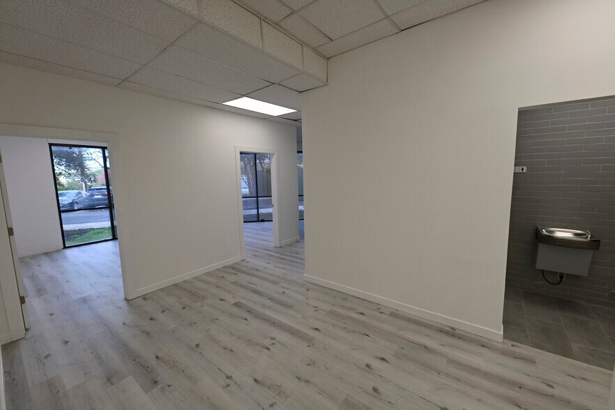More Photos Of 1313 SE Military Dr, San Antonio Office For Lease