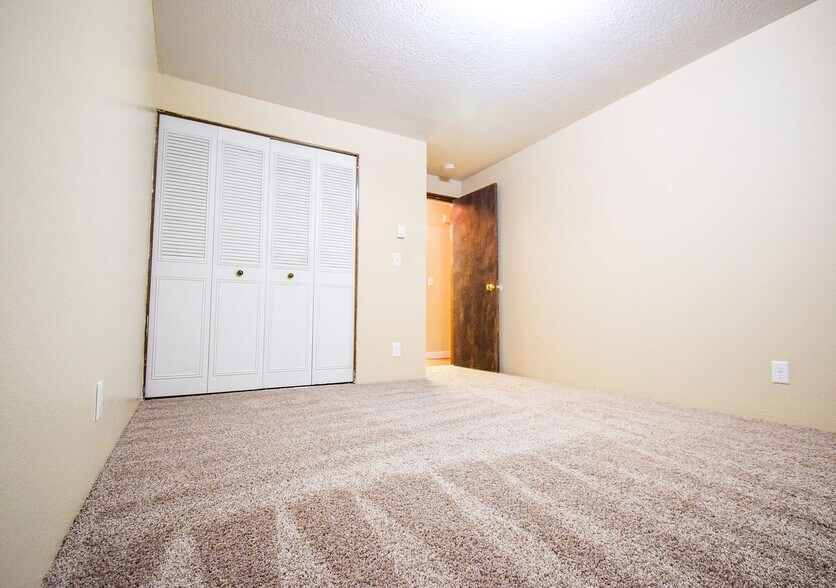 More Photos Of 3118-3124 19th Pl, Forest Grove Apartments For Sale