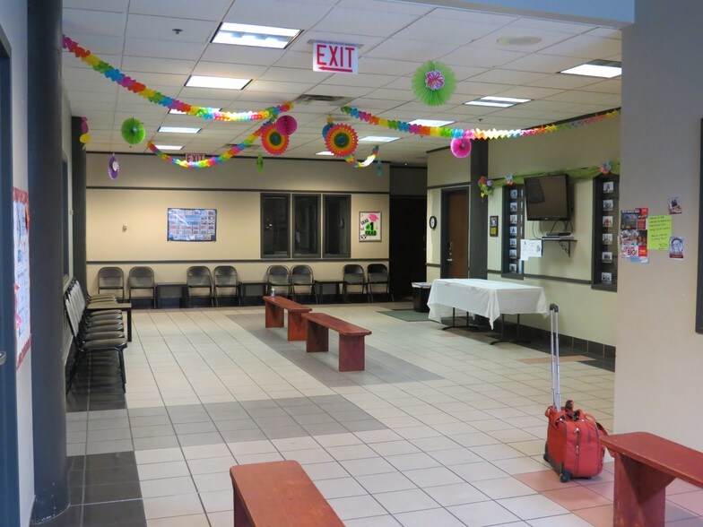 More Photos Of 2600 W 35th St, Chicago Warehouse For Lease