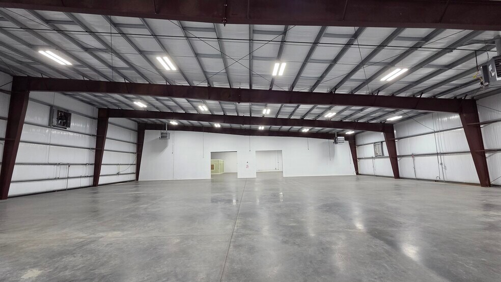 More Photos Of 3663 Southland Dr, Flowery Branch Warehouse For Sale