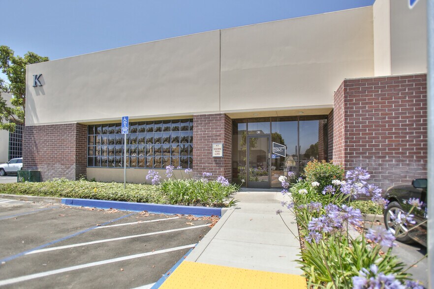 More Photos Of 3505 Cadillac Ave, Costa Mesa Office For Lease