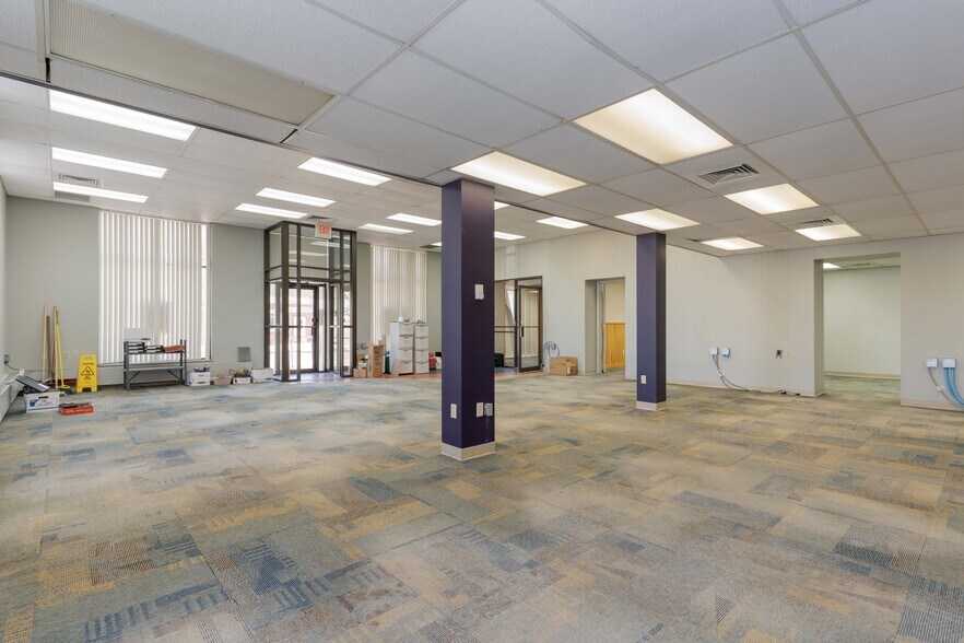 More Photos Of 402 Washington Ave, Iron River Bank For Sale