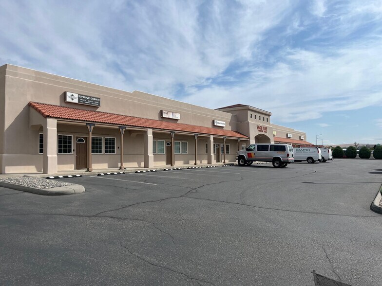 More Photos Of 6503 W Okanogan Ave, Kennewick Warehouse For Lease