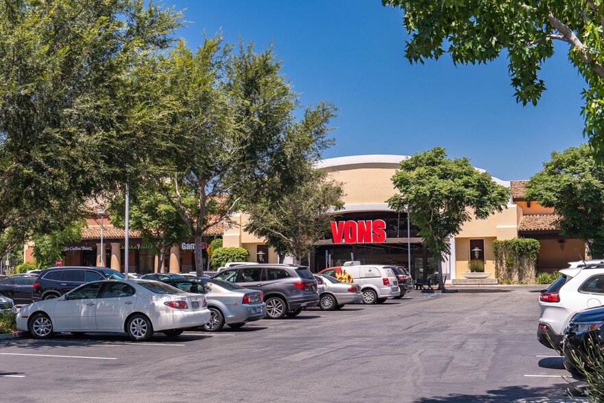 Primary Photo Of 2902-2950 Tapo Canyon Rd, Simi Valley Unknown For Lease