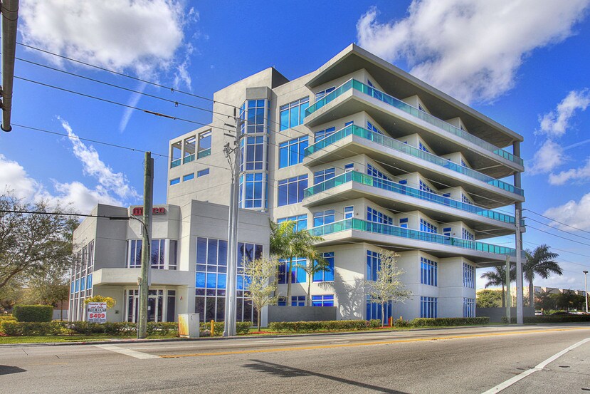 Primary Photo Of 2300 W 84th St, Hialeah Office For Sale