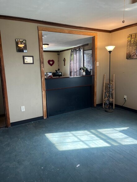 More Photos Of 2531 E Highway 199, Springtown Flex For Sale