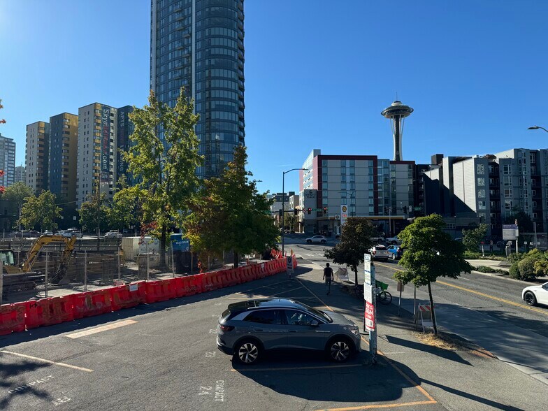 More Photos Of 2404 7th Ave, Seattle Land For Sale