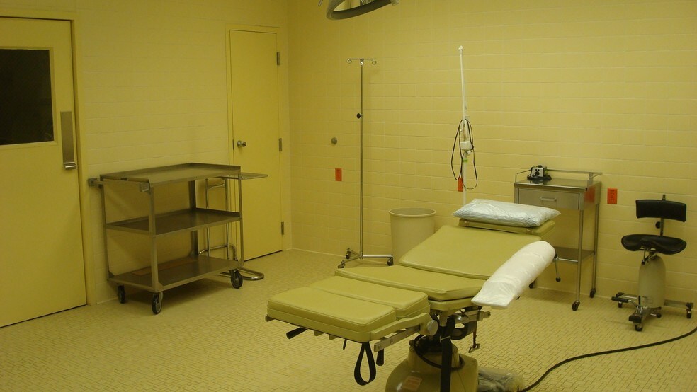 More Photos Of 7220 Watson Rd, Saint Louis Medical For Sale