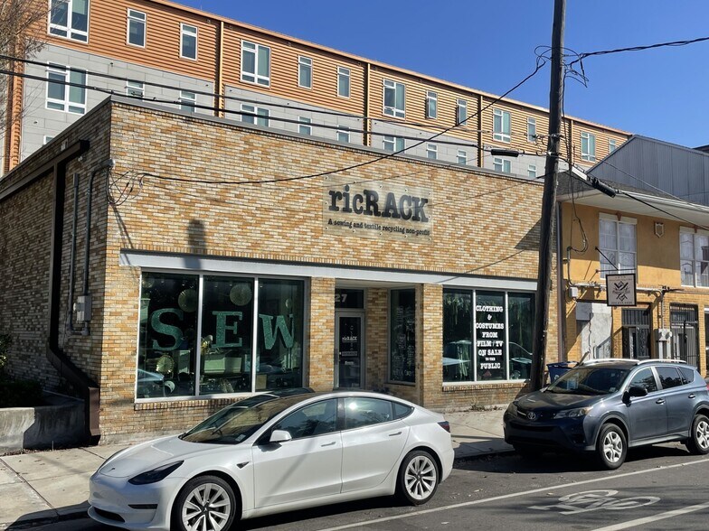 More Photos Of 1927 Martin Luther King Jr Blvd, New Orleans General Retail For Sale