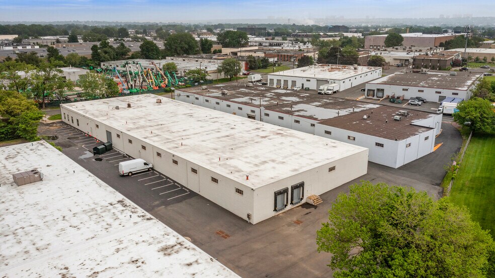 More Photos Of 178 Commerce Rd, Carlstadt Manufacturing For Sale