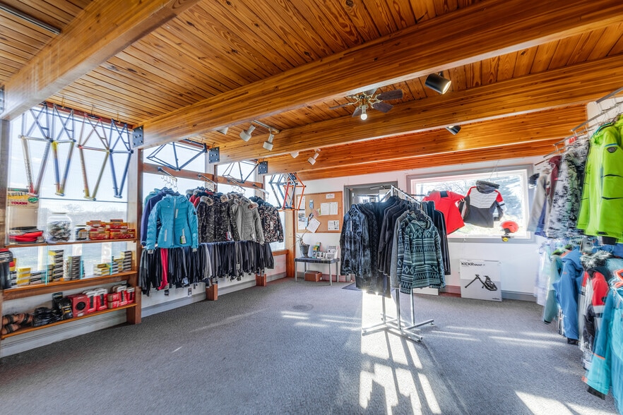 More Photos Of 830 Flory Mill Rd, Lancaster Light Manufacturing For Sale