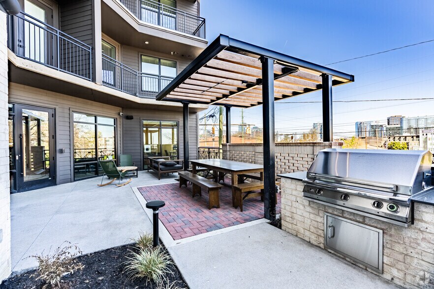 More Photos Of 1021 South St, Nashville Apartments For Lease