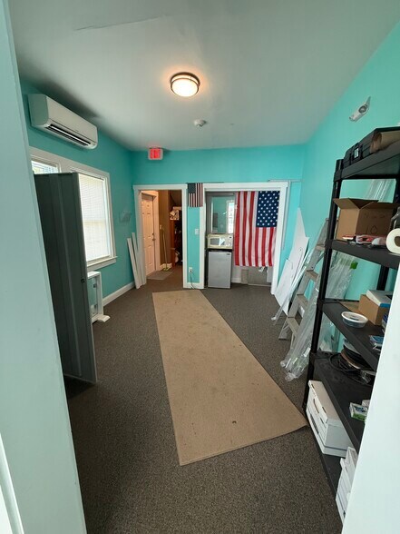 More Photos Of 73 Cranberry Rd, Bourne Storefront Retail Office For Lease