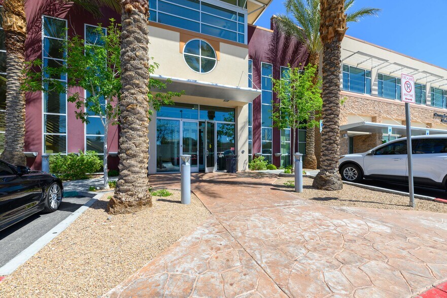More Photos Of 2779 W Horizon Ridge Pky, Henderson Medical For Lease