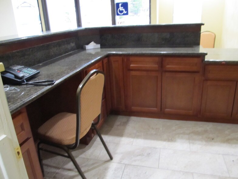 More Photos Of 1012 Sutton Way, Grass Valley Office For Lease