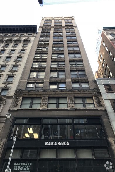 More Photos Of 39 W 32nd St, New York Office For Lease