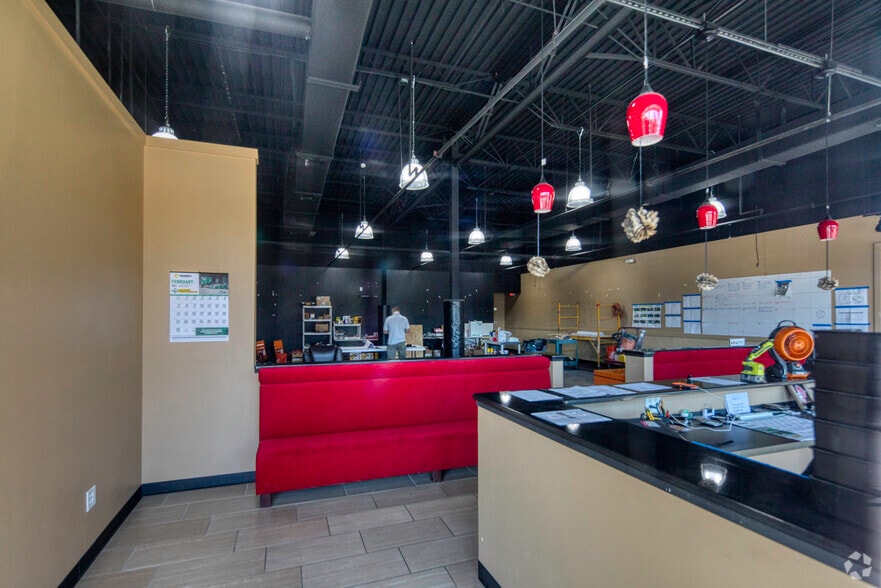 More Photos Of 5185 Us Highway 98 S, Lakeland Unknown For Lease