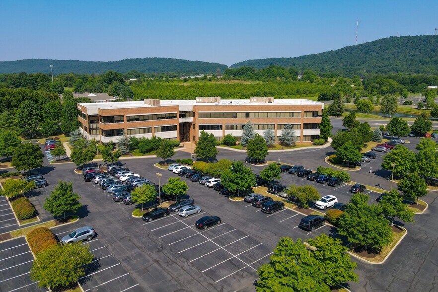 More Photos Of 3701 Corporate Pky, Center Valley Office For Lease