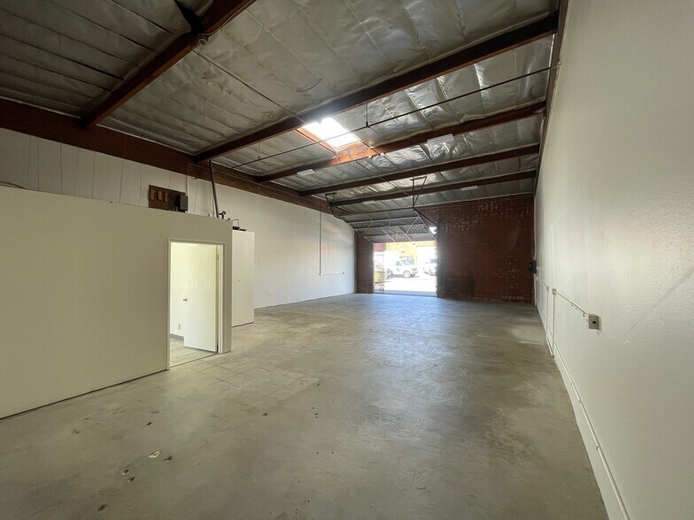 More Photos Of 1501-1509 W 130th St, Gardena Warehouse For Lease