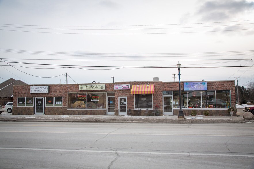 More Photos Of 67353-67365 S Main St, Richmond Storefront For Lease