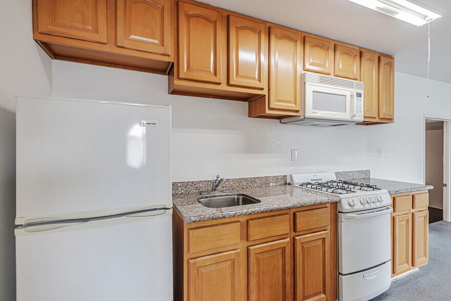 More Photos Of 2915 Keith St, San Francisco General Retail For Lease