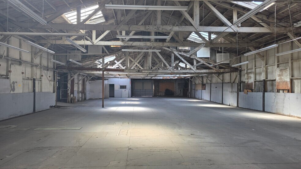 More Photos Of 155 W Commercial St, Pomona Unknown For Lease