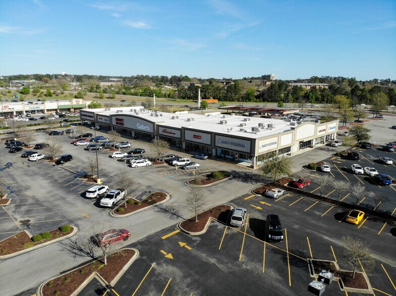 More Photos Of 5420 Forest Dr, Columbia Unknown For Lease