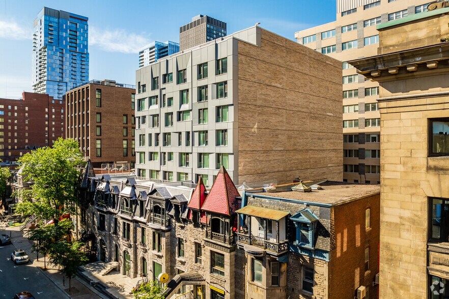Primary Photo Of 1230 Rue Bishop, Montréal Apartments For Sale