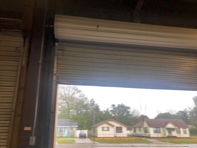 More Photos Of 3515 N Acadian, Baton Rouge Auto Repair For Sale