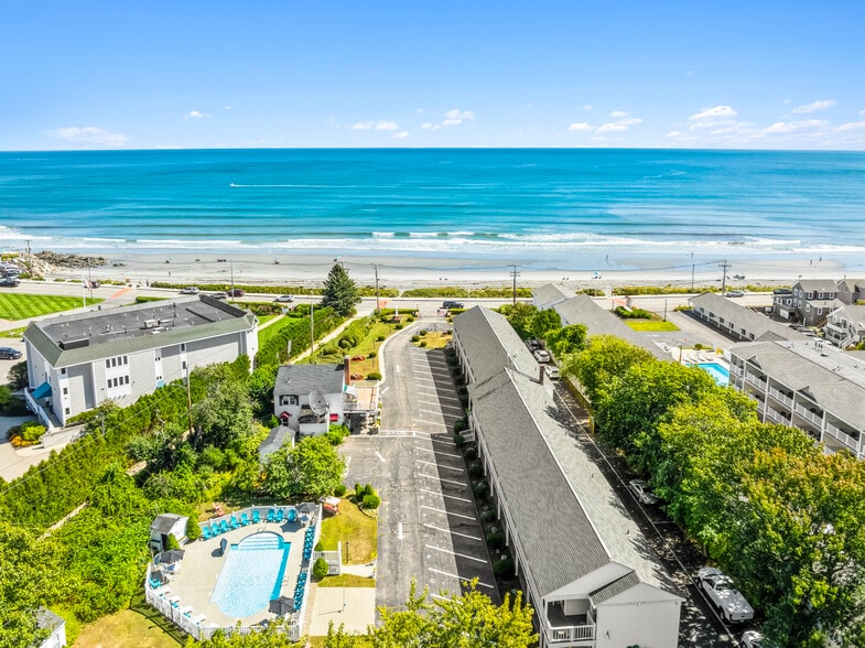 More Photos Of 271 Long Beach Ave, York Beach Hotel For Sale