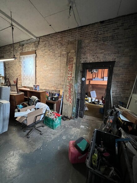 More Photos Of 715 State Ave NE, Massillon Flex For Lease