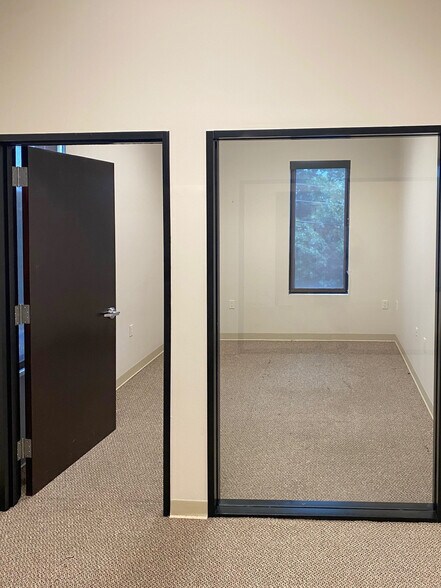 More Photos Of 6050 Pontchartrain Blvd, New Orleans Office For Lease