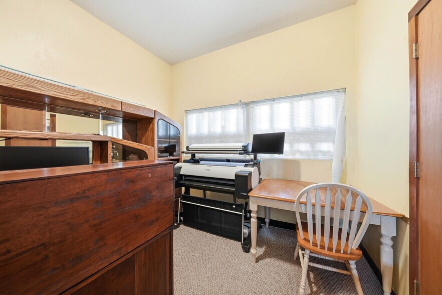 More Photos Of 400 Lakeshore Dr, Eustis Specialty For Sale