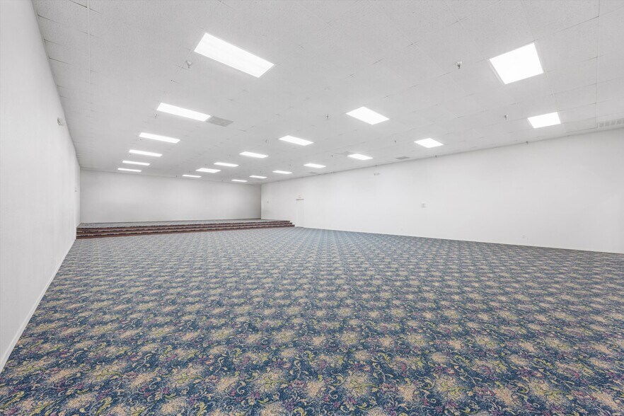 More Photos Of 6701 Niles St, Bakersfield Daycare Center For Sale