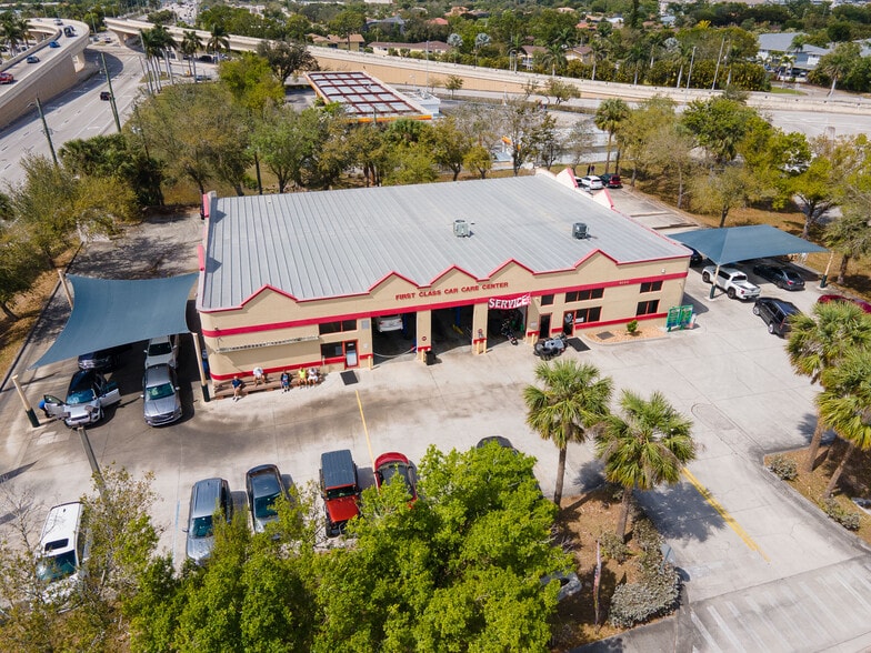 More Photos Of 8090 Gladiolus Dr, Fort Myers Carwash For Sale