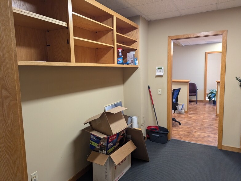 More Photos Of 4706 Cottage Grove Rd, Madison Medical For Lease